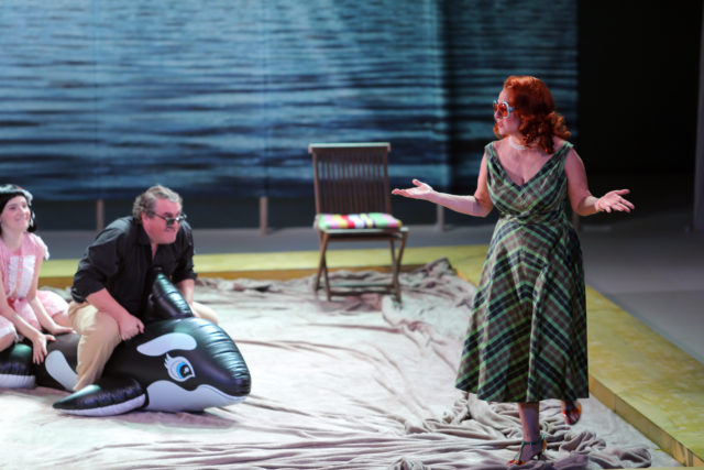 Marta Laan, Jaan Rekkor, Ülle Kaljuste lavastuses "Aiamajas".