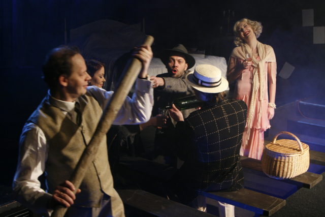 Stseen lavastusest "Boulgakoff".