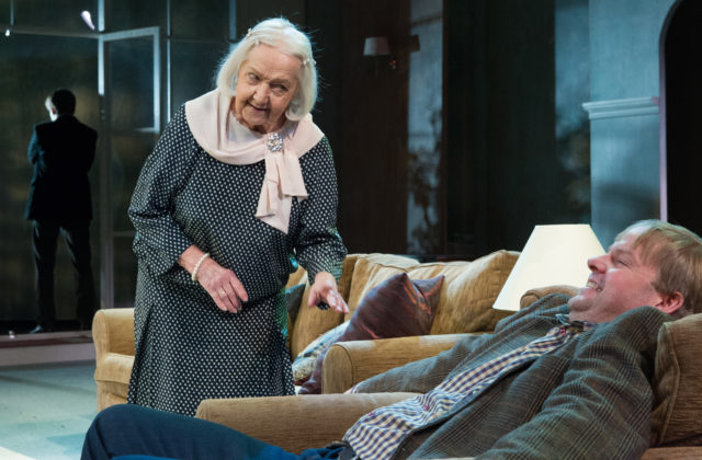 Ita Ever ja Tiit Sukk lavastuses "Finaal".