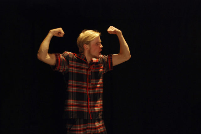 Kristo Viiding lavastuses "Head ööd, vend".