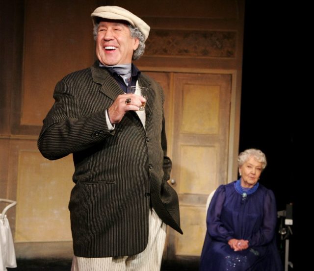 Guido Kangur ja Ita Ever lavastuses "Hiilgav!".