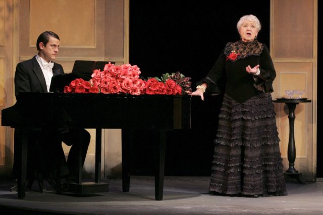 Jan Uuspõld ja Ita Ever lavastuses "Hiilgav!".