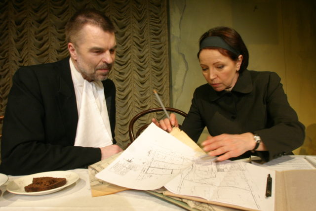 Stseen lavastusest "Järelmäng".