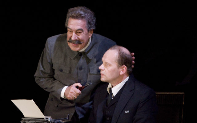 Guido Kangur ja Hendrik Toompere lavastuses "Kollaborandid".