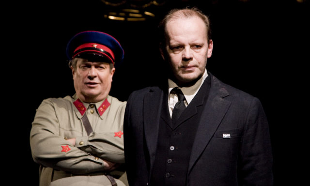 Jaan Rekkor ja Hendrik Toompere lavastuses "Kollaborandid".