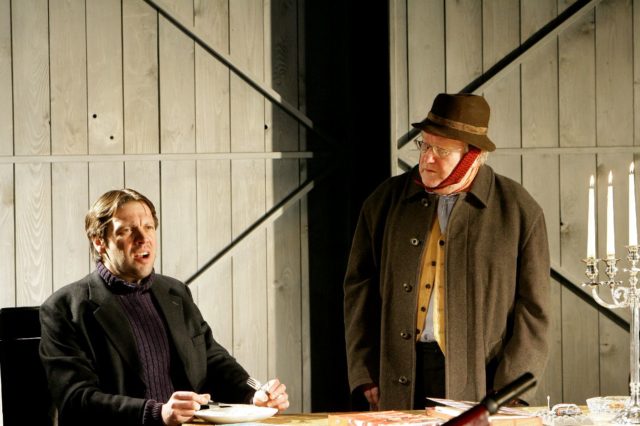 Mait Malmsten ja Tõnu Aav lavastuses "Kolm õde".