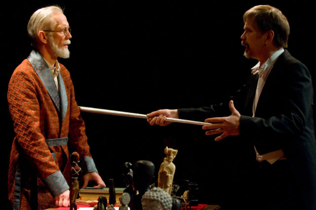 Rein ja Tõnu Ojad lavastuses "Külaline".