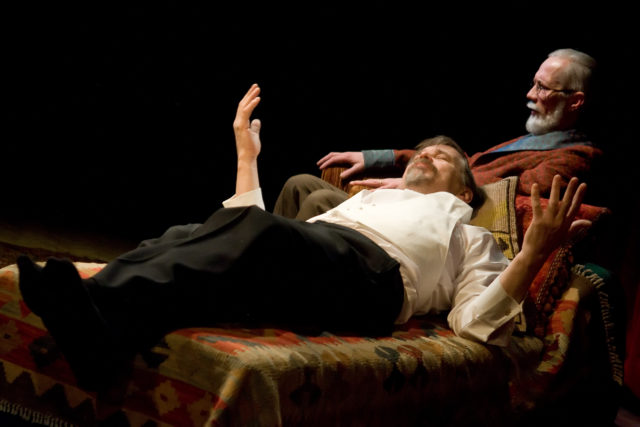 Tõnu ja Rein Oja lavastuses "Külaline".