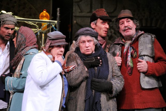 Mari Lill, Maria Klenskaja, Raimo Pass, Guido Kangur lavastuses "Nelipühad".