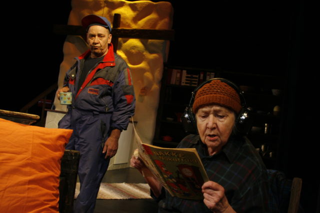 Tõnu Kark ja Ita Ever lavastuses "Soome hobune".