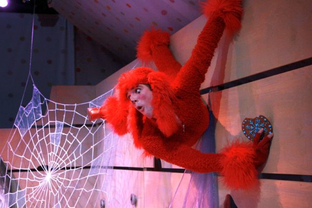 Karl Andreas Kalmet lavastuses "Sünnipäev".