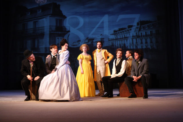 Stseen lavastusest "Utoopia rannik. II osa. Laevahukk".