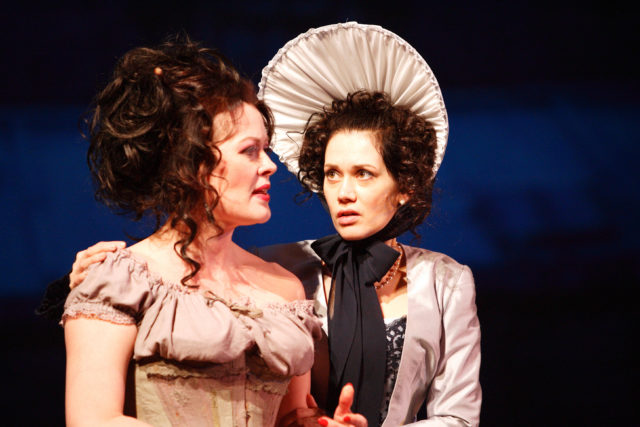 Merle Palmiste ja Elisabeth Reinsalu lavastuses "Utoopia rannik. II osa. Laevahukk".