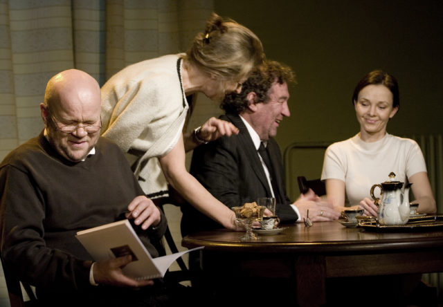 Lutsepp, Kaljuste, Kangur, Reinold lavastuses "Vaikne muusika".