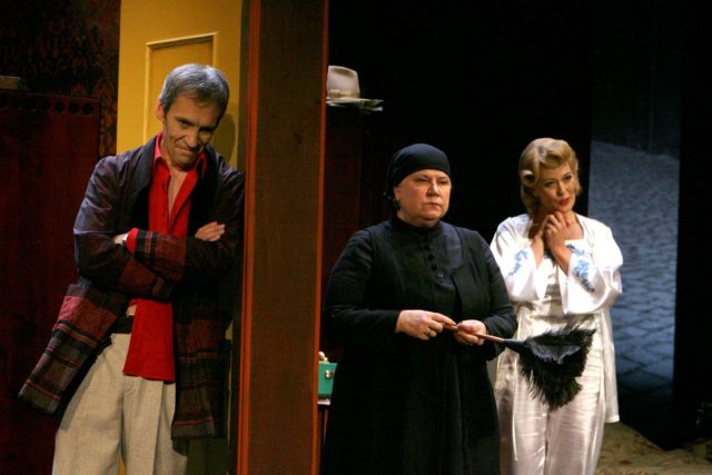 Pass, Klenskaja, Palmiste lavastuses "Viies kolonn".