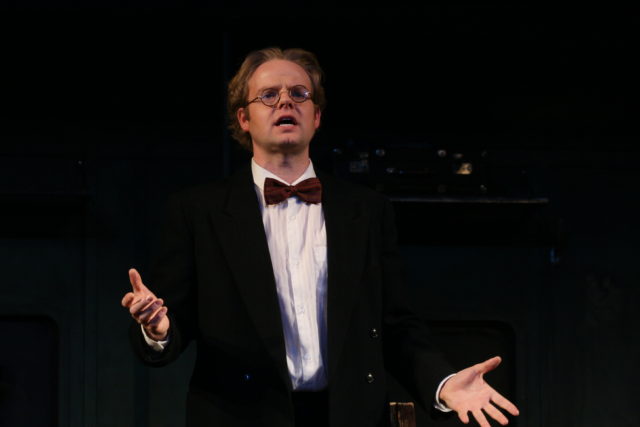 Tiit Sukk lavastuses "Voldemar".