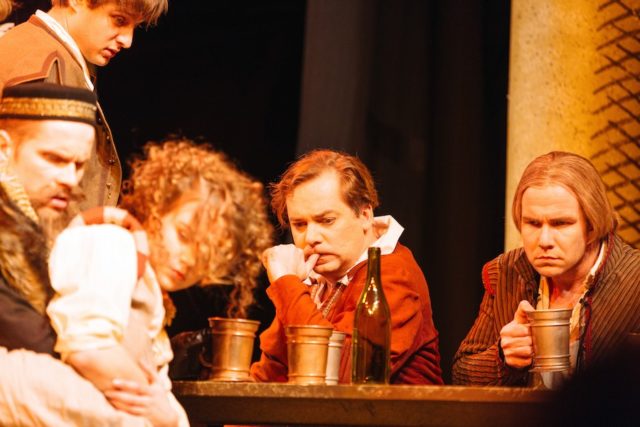 Taavi Teplenkov ja Lauri Liiv lavastuses "Armunud Shakespeare".