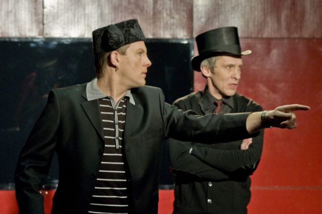 Jan Uuspõld ja Raimo Pass lavastuses "Grönholmi meetod".