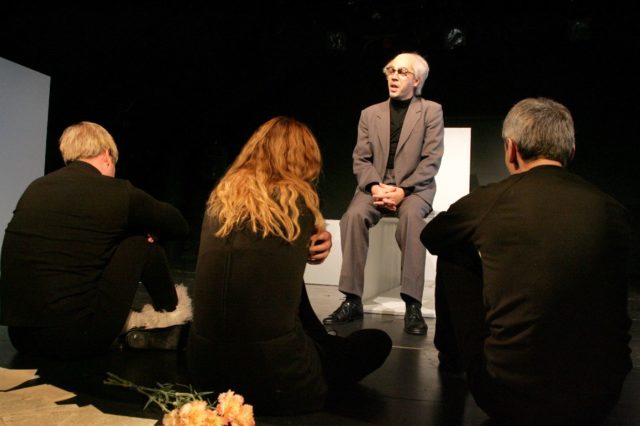 Stseen lavastusest "Panso".