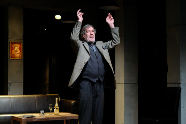 Guido Kangur lavastuses "Pelgan iga vihmapiiska"