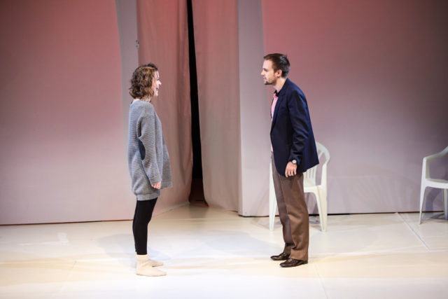 Birgit Landberg ja Kaarel Targo lavastuses "Romeo ja Julia".