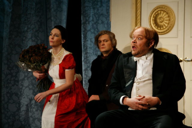 Külli Reinumägi, Raivo E Tamm, Ain Lutsepp lavastuses "Sortsid".