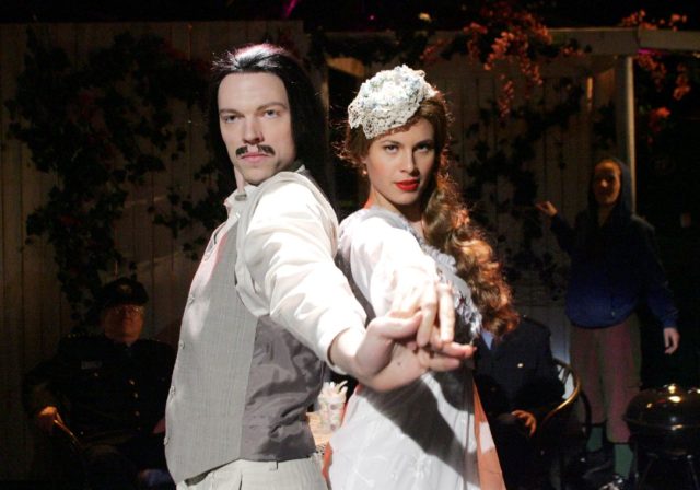 Mihkel Kabel ja Britta Soll lavastuses "Varastatud oranž jalgratas".