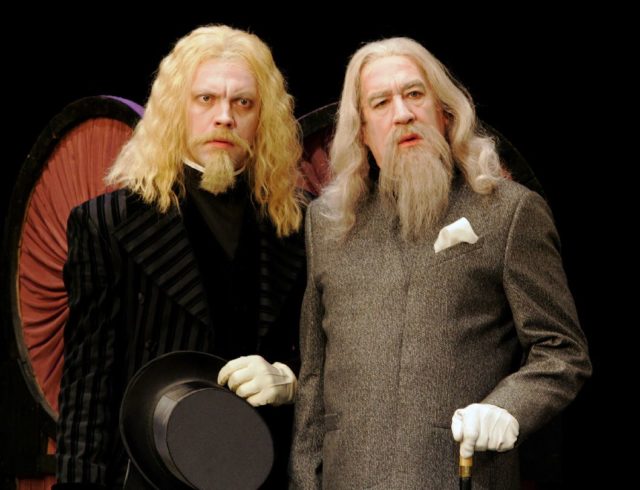 Mait Malmsten ja Guido Kangur lavastuses "Vassiljev ja Bubõr ta tegid siia...".