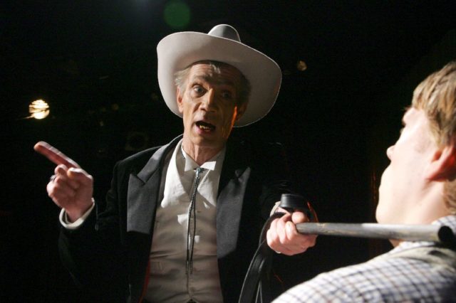 Rein Oja lavastuses "Vihmatants".