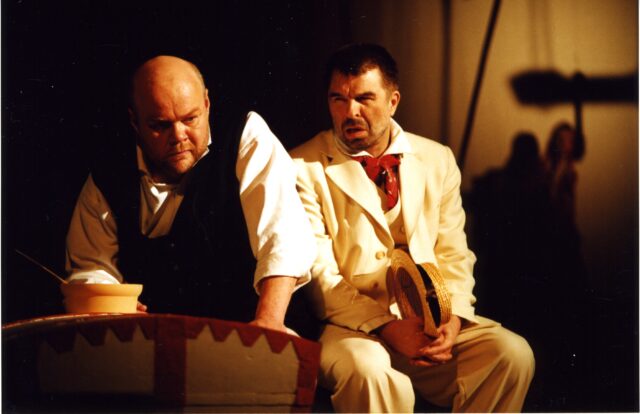 Ain Lutsepp ja Martin Veinmann lavastuses "Tagasi Vargamäel"