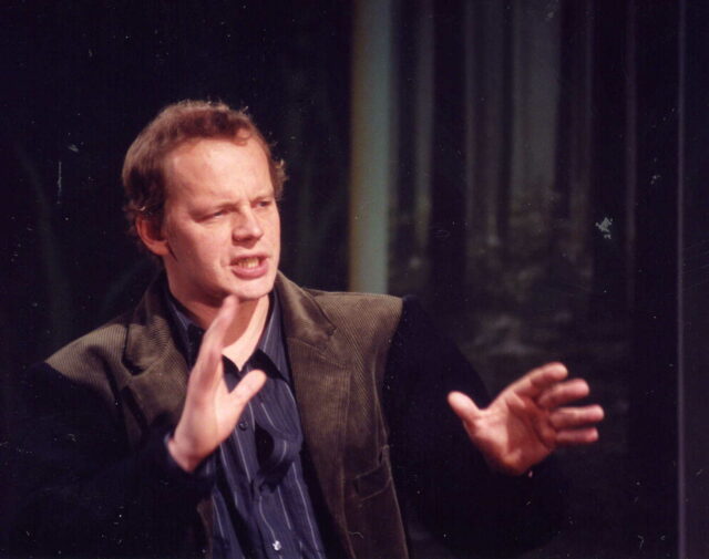 Hendrik Toompere jr. lavastuses "Testament"