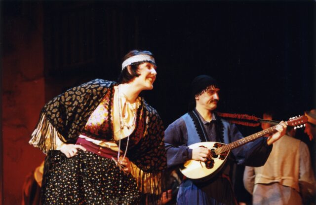 Kaire Vilgats ja Andrus Haugas lavastuses "Zorbas"