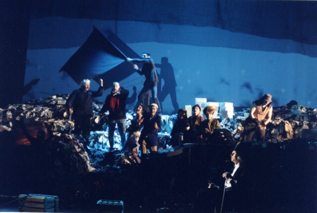 Lavastus "Kajakamägi" Eesti Draamateatris