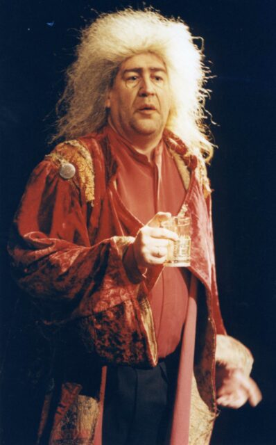 Guido Kangur Eesti Draamateatri lavastuses "Stalin".